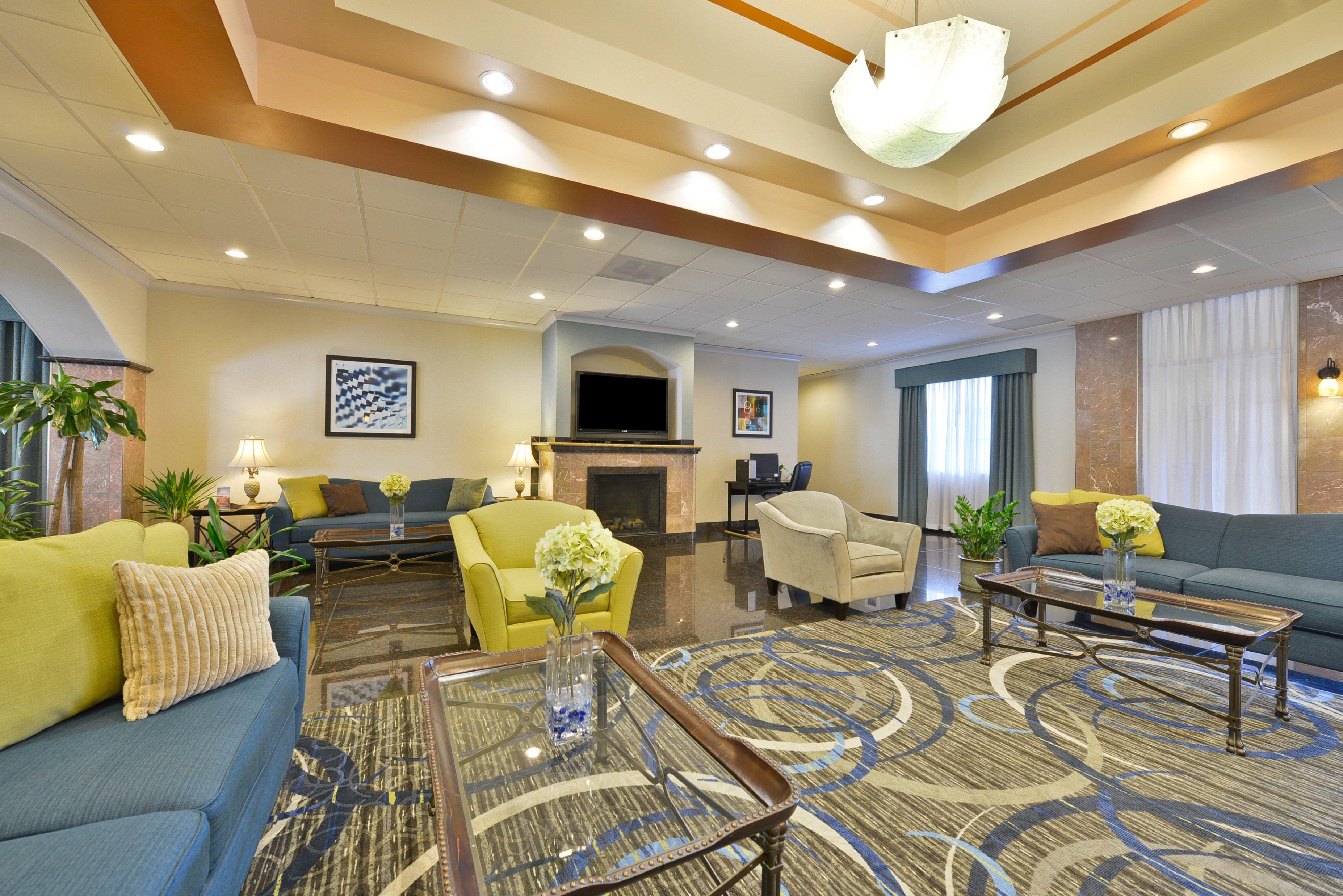 Holiday Inn Express & Suites Tacoma South - Lakewood By Ihg Exterior foto