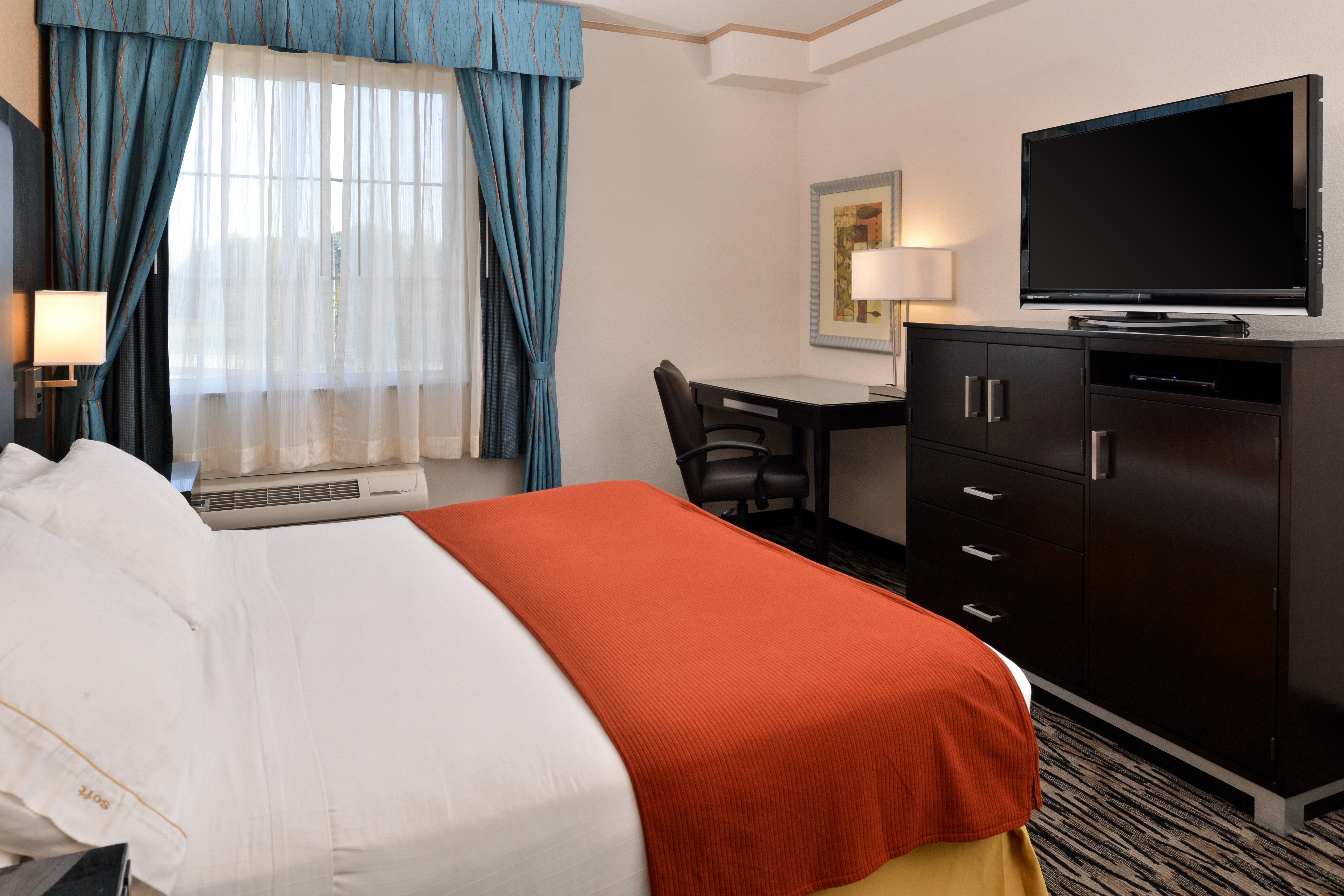 Holiday Inn Express & Suites Tacoma South - Lakewood By Ihg Exterior foto