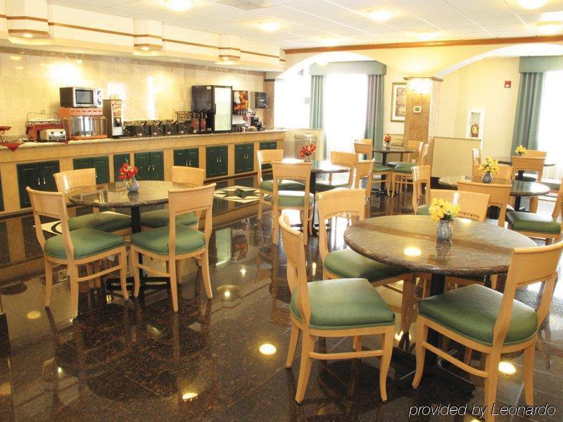 Holiday Inn Express & Suites Tacoma South - Lakewood By Ihg Restaurant foto